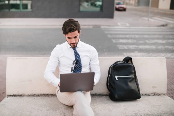 Съвети за това Как да изберем подходяща бизнес чанта