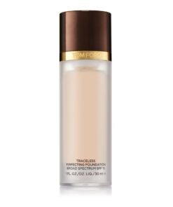 Tom Ford Traceless Perfecting течен фон дьо тен 05 порцелан SPF 15 30 ml